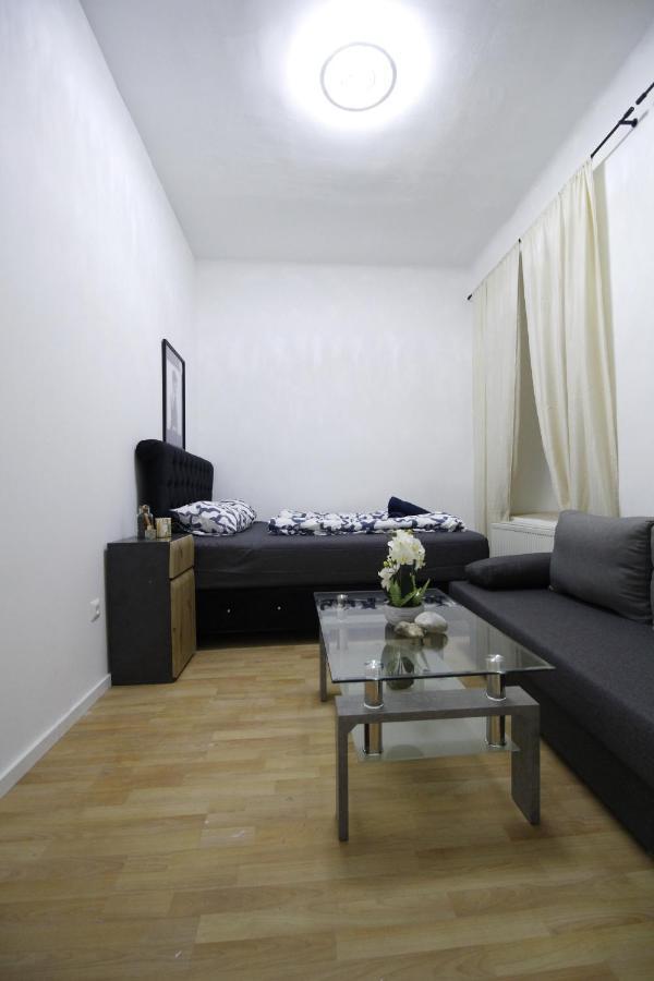Comfort Triple Room Th เวียนนา ภายนอก รูปภาพ